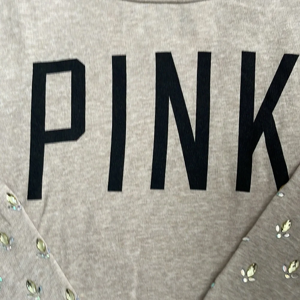 Woman’s sweatshirt - Picture 2 of 4